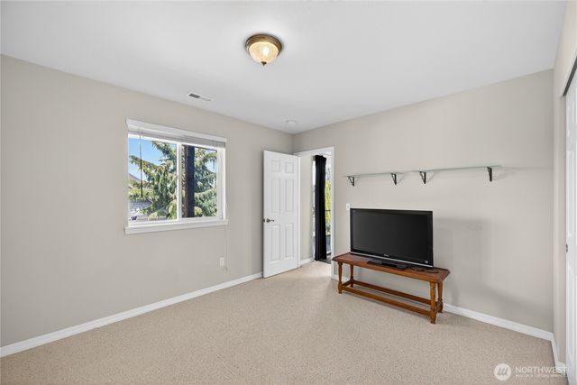 3512 W 2nd Street, Anacortes, WA 98221