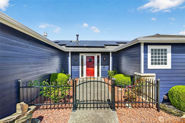 3512 W 2nd Street, Anacortes, WA 98221