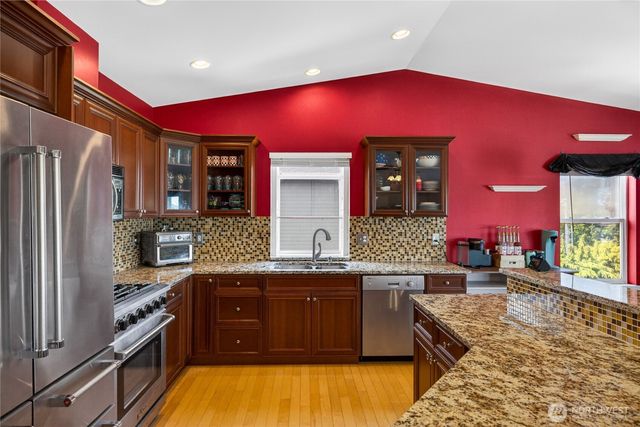 3512 W 2nd Street, Anacortes, WA 98221