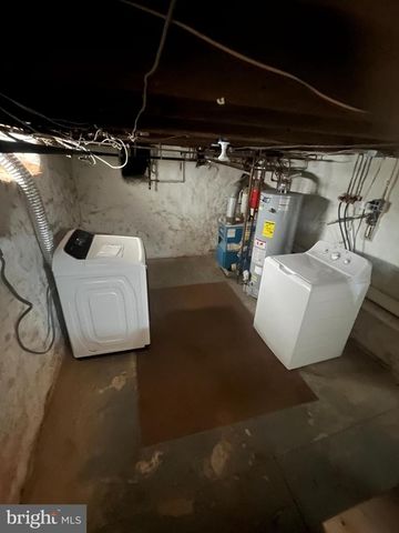 8118 SHAWNEE ST, Philadelphia, PA 19118