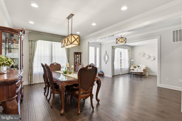 6820 LILLY BELLE CT, Centreville, VA 20120