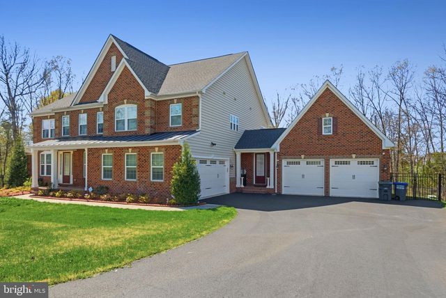 6820 LILLY BELLE CT, Centreville, VA 20120