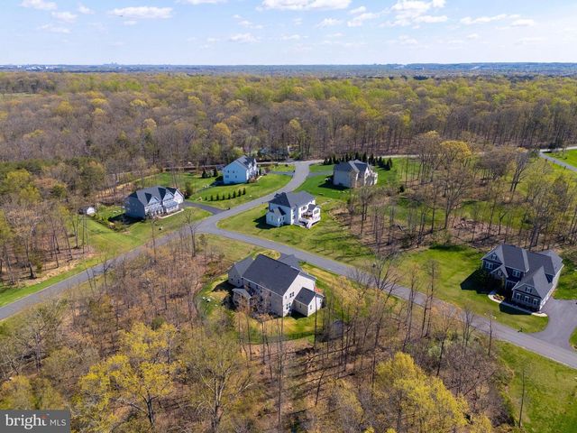 6820 LILLY BELLE CT, Centreville, VA 20120