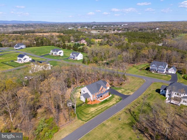 6820 LILLY BELLE CT, Centreville, VA 20120