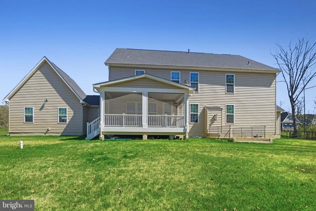 6820 LILLY BELLE CT, Centreville, VA 20120