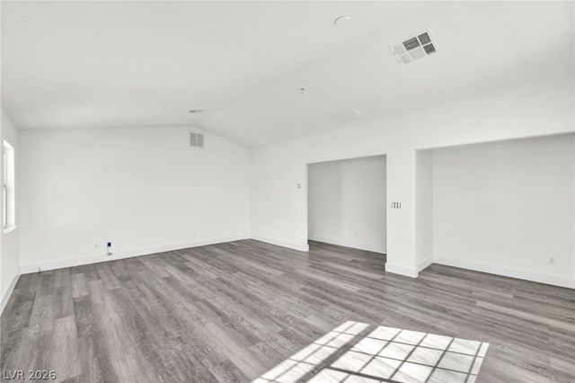 9712 Saint Claude Avenue, Las Vegas, NV 89148