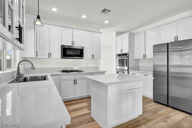 9712 Saint Claude Avenue, Las Vegas, NV 89148