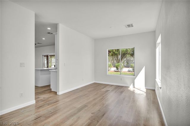 9712 Saint Claude Avenue, Las Vegas, NV 89148