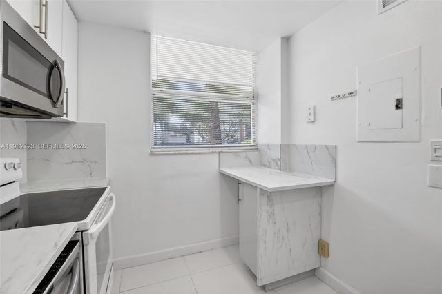 3751 Environ Boulevard 141, Lauderhill, FL 33319