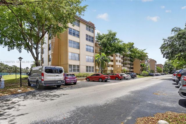 3751 Environ Boulevard 141, Lauderhill, FL 33319