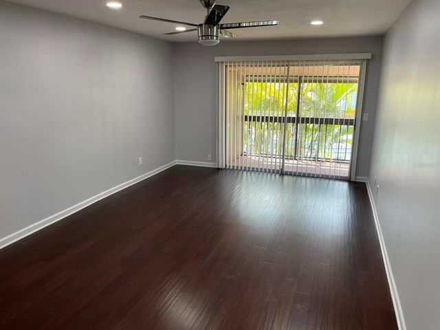 6340 NEWTOWN CIRCLE 40B5, Tampa, FL 33615