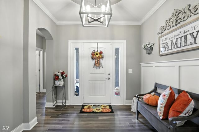 6616 Stonepoint Way, Indianapolis, IN 46237