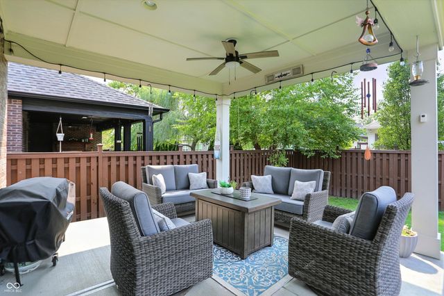 6616 Stonepoint Way, Indianapolis, IN 46237