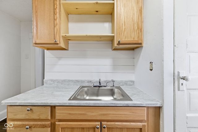 1035 W 37th Street, Indianapolis, IN 46208