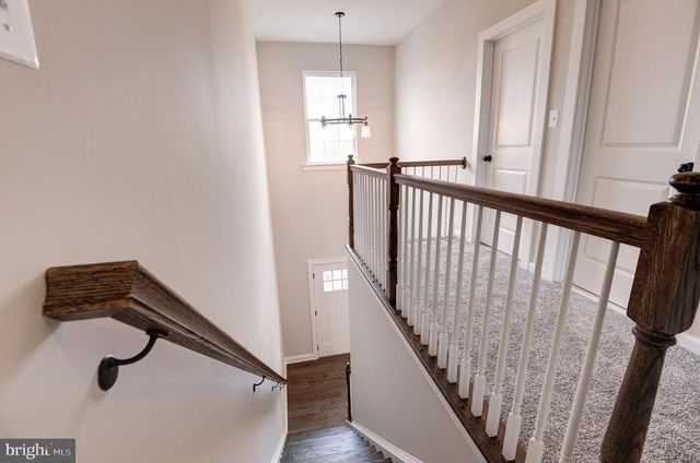 40 N BERLIN PIKE, Lovettsville, VA 20180