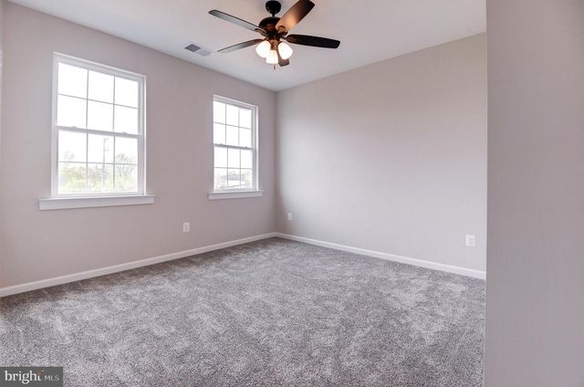 40 N BERLIN PIKE, Lovettsville, VA 20180