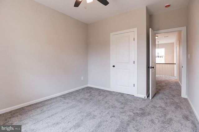 40 N BERLIN PIKE, Lovettsville, VA 20180