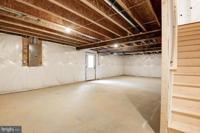 40 N BERLIN PIKE, Lovettsville, VA 20180