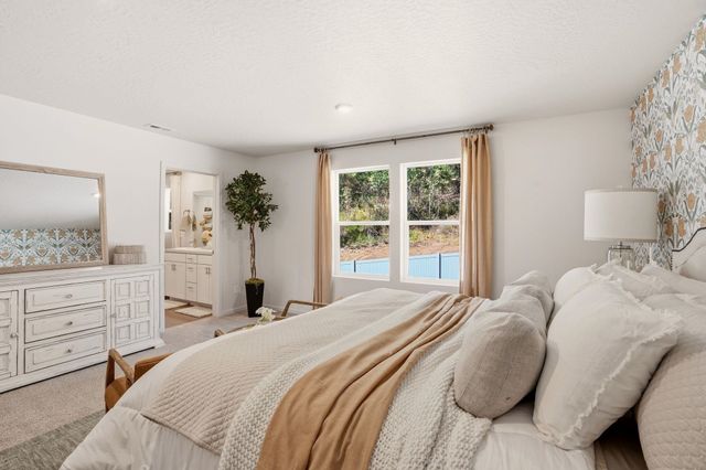 301 W Pheasant Bluff Ave, Spokane, WA 99224