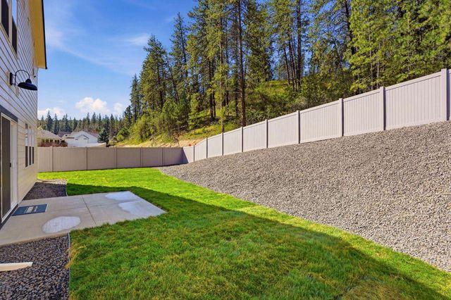 301 W Pheasant Bluff Ave, Spokane, WA 99224