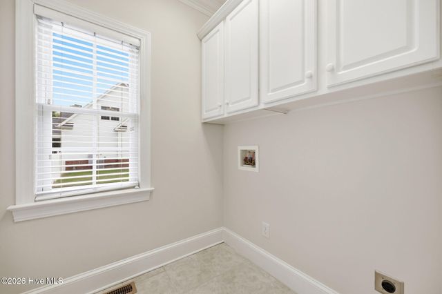 604 Stillwater Drive, Winterville, NC 28590