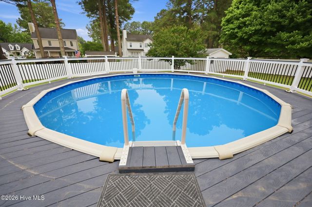 604 Stillwater Drive, Winterville, NC 28590