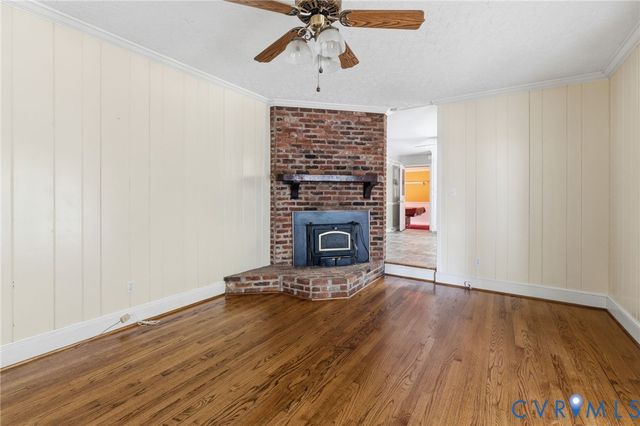 3810 Centralia Rd, Chester, VA 23831