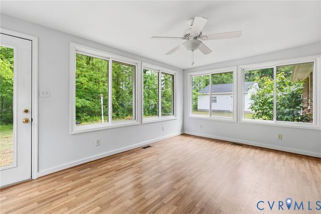 3810 Centralia Rd, Chester, VA 23831