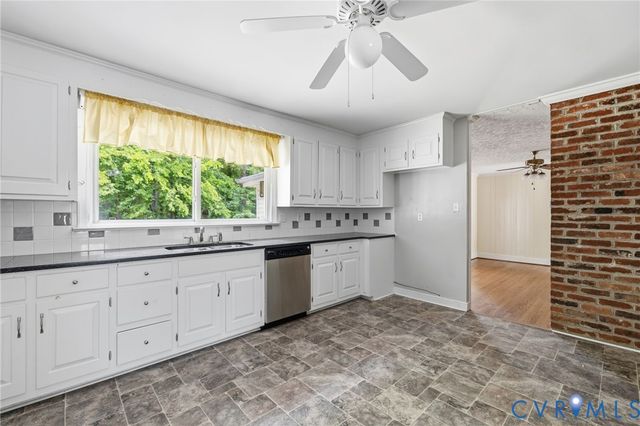 3810 Centralia Rd, Chester, VA 23831