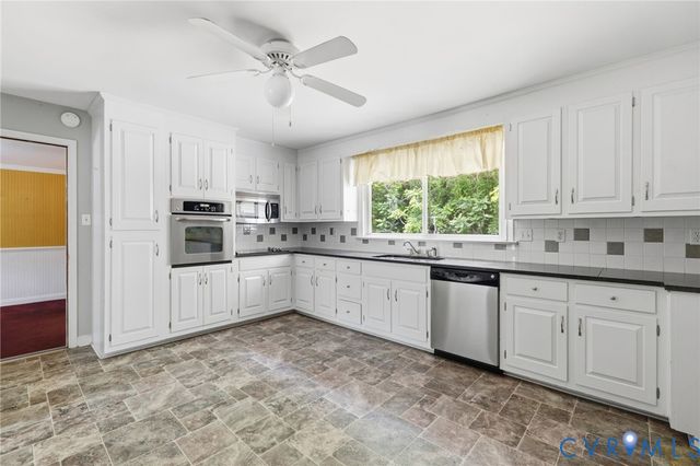 3810 Centralia Rd, Chester, VA 23831