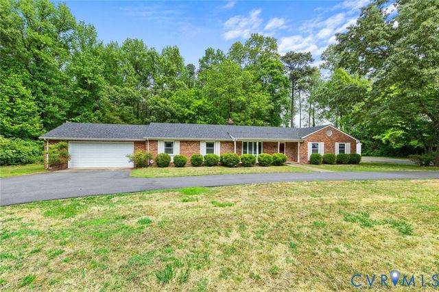 3810 Centralia Rd, Chester, VA 23831