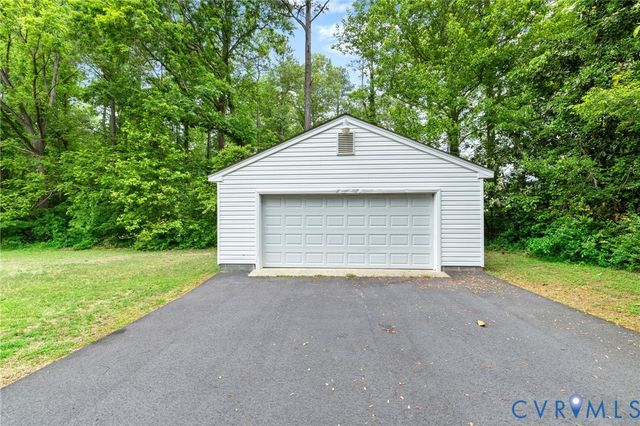 3810 Centralia Rd, Chester, VA 23831