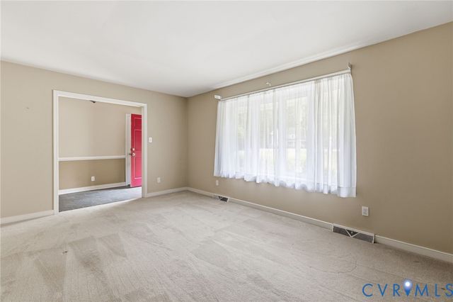 3810 Centralia Rd, Chester, VA 23831