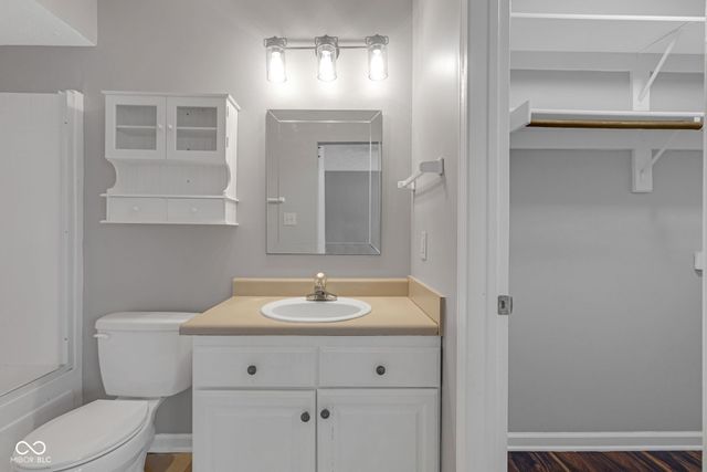 6318 Pickwick Court, Zionsville, IN 46077