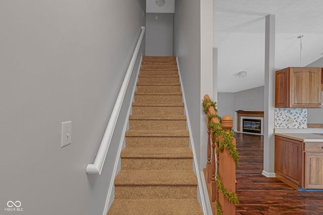 6318 Pickwick Court, Zionsville, IN 46077