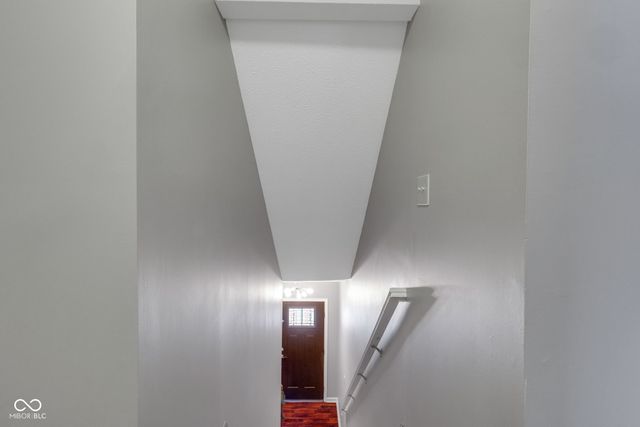 6318 Pickwick Court, Zionsville, IN 46077