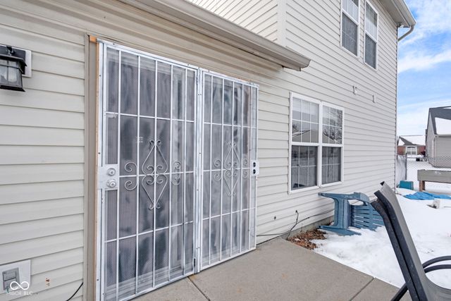 6318 Pickwick Court, Zionsville, IN 46077