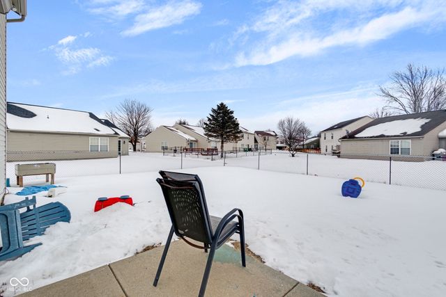 6318 Pickwick Court, Zionsville, IN 46077