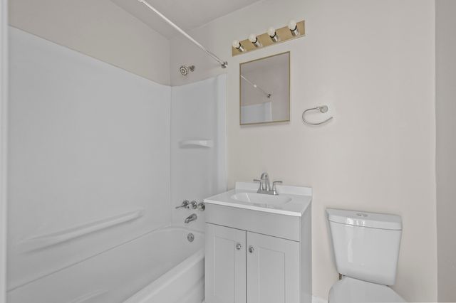 2214 Van Buren Avenue B, North Charleston, SC 29406
