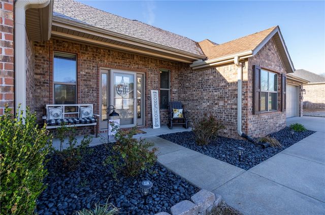 497 Caballo Street, Farmington, AR 72730