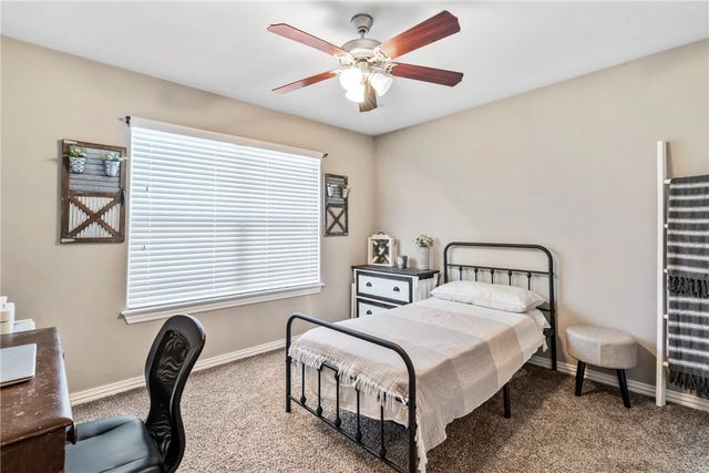 497 Caballo Street, Farmington, AR 72730