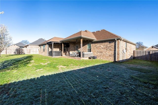 497 Caballo Street, Farmington, AR 72730