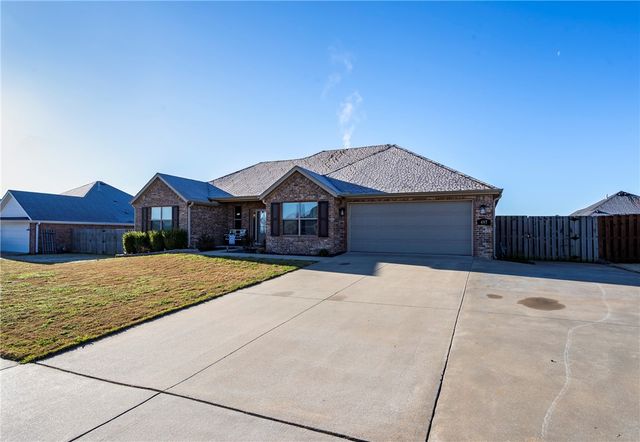 497 Caballo Street, Farmington, AR 72730