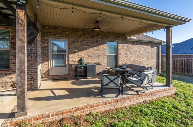 497 Caballo Street, Farmington, AR 72730