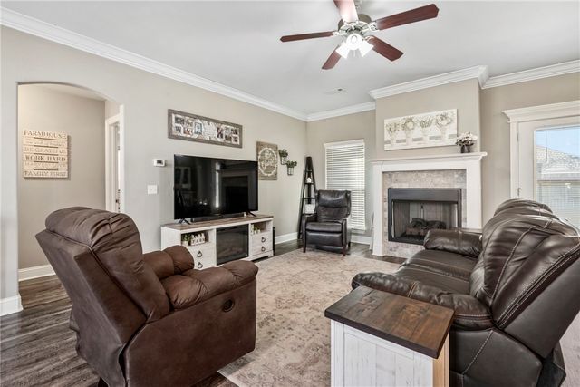 497 Caballo Street, Farmington, AR 72730