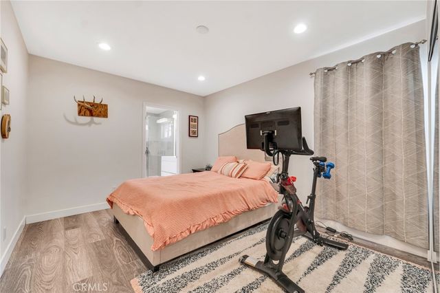 7037 Tunney Avenue, Reseda, CA 91335