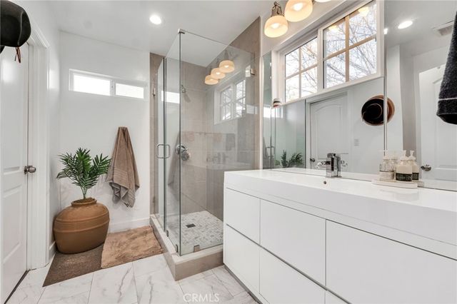 7037 Tunney Avenue, Reseda, CA 91335