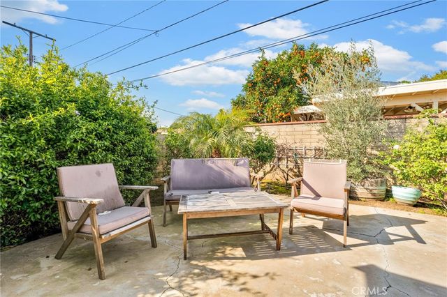 7037 Tunney Avenue, Reseda, CA 91335