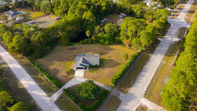16495 69th Street N, Loxahatchee, FL 33470