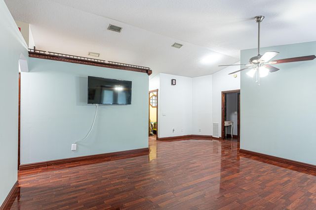 16495 69th Street N, Loxahatchee, FL 33470